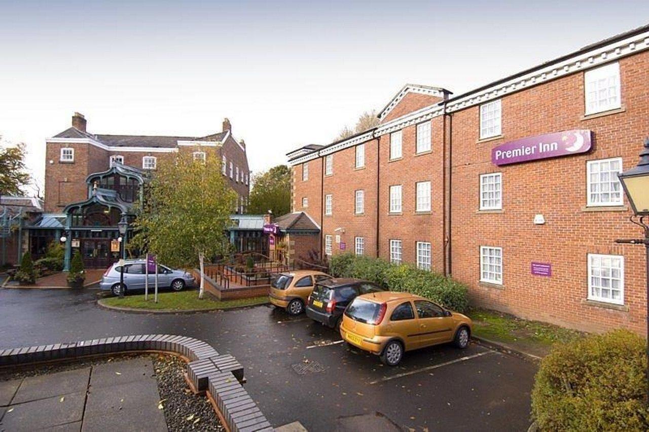 Premier Inn Premier Inn Stockport Central ภายนอก รูปภาพ