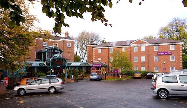 Premier Inn Premier Inn Stockport Central ภายนอก รูปภาพ
